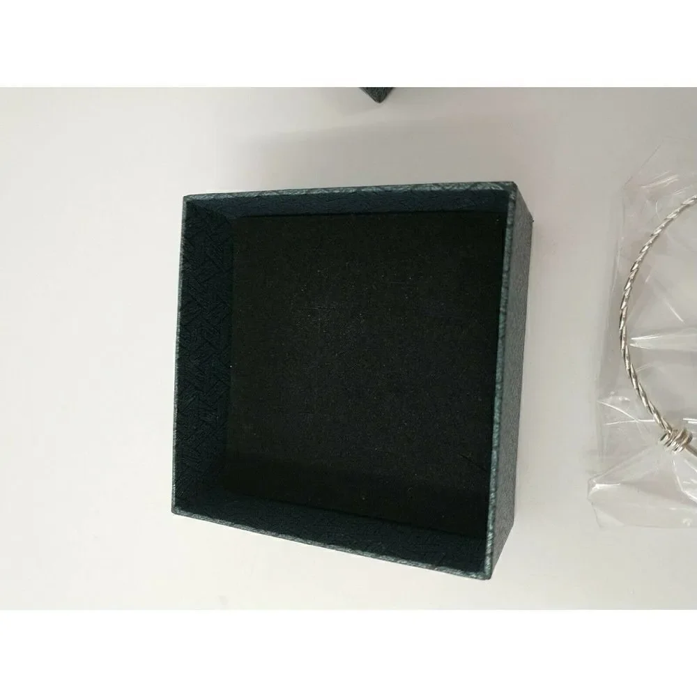 Wire Bangle Bracelet 